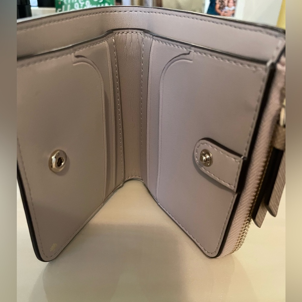 Kate Spade Light Pink Wallet